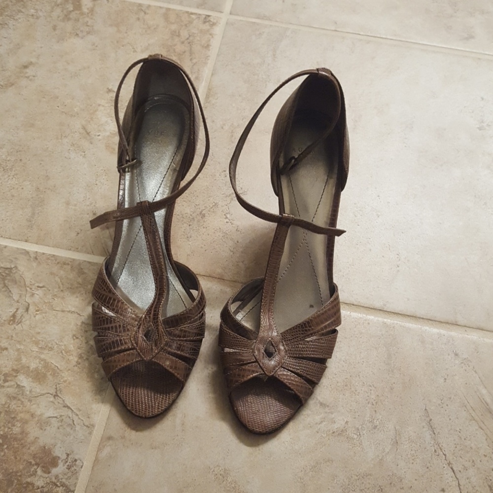 Mary Jane style peep to 2 in heels